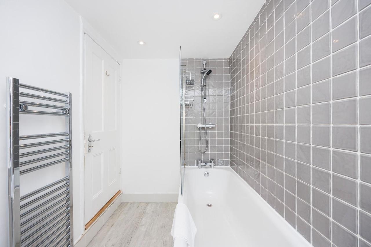 Welcomestay Colliers Wood Two Bed Apartment - Home Away From Home Londyn Zewnętrze zdjęcie