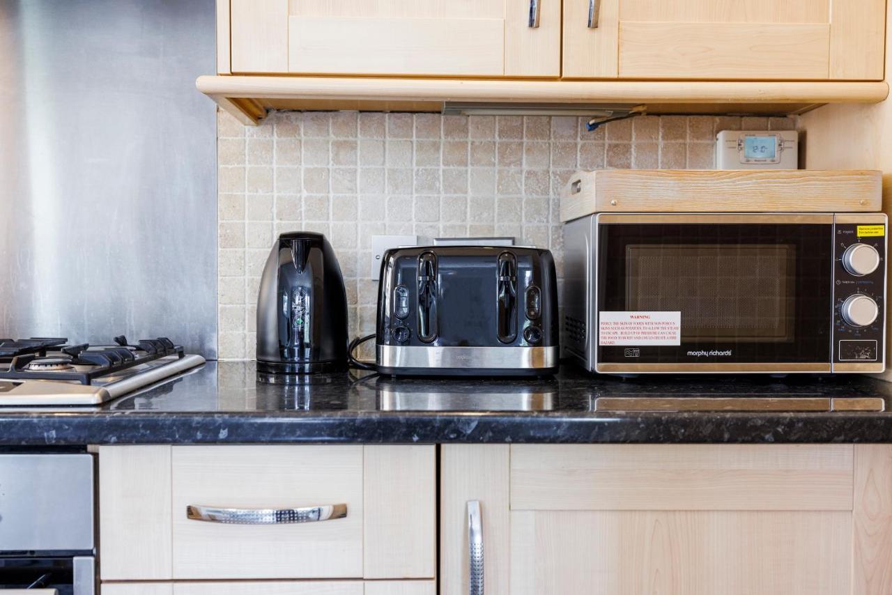 Welcomestay Colliers Wood Two Bed Apartment - Home Away From Home Londyn Zewnętrze zdjęcie